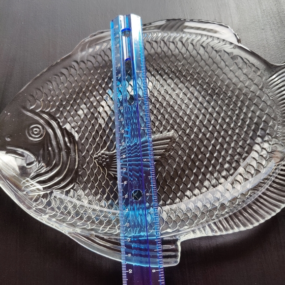 11 inch | oven proof | Fish shaped | made in USA | platter - Picture 3 of 12